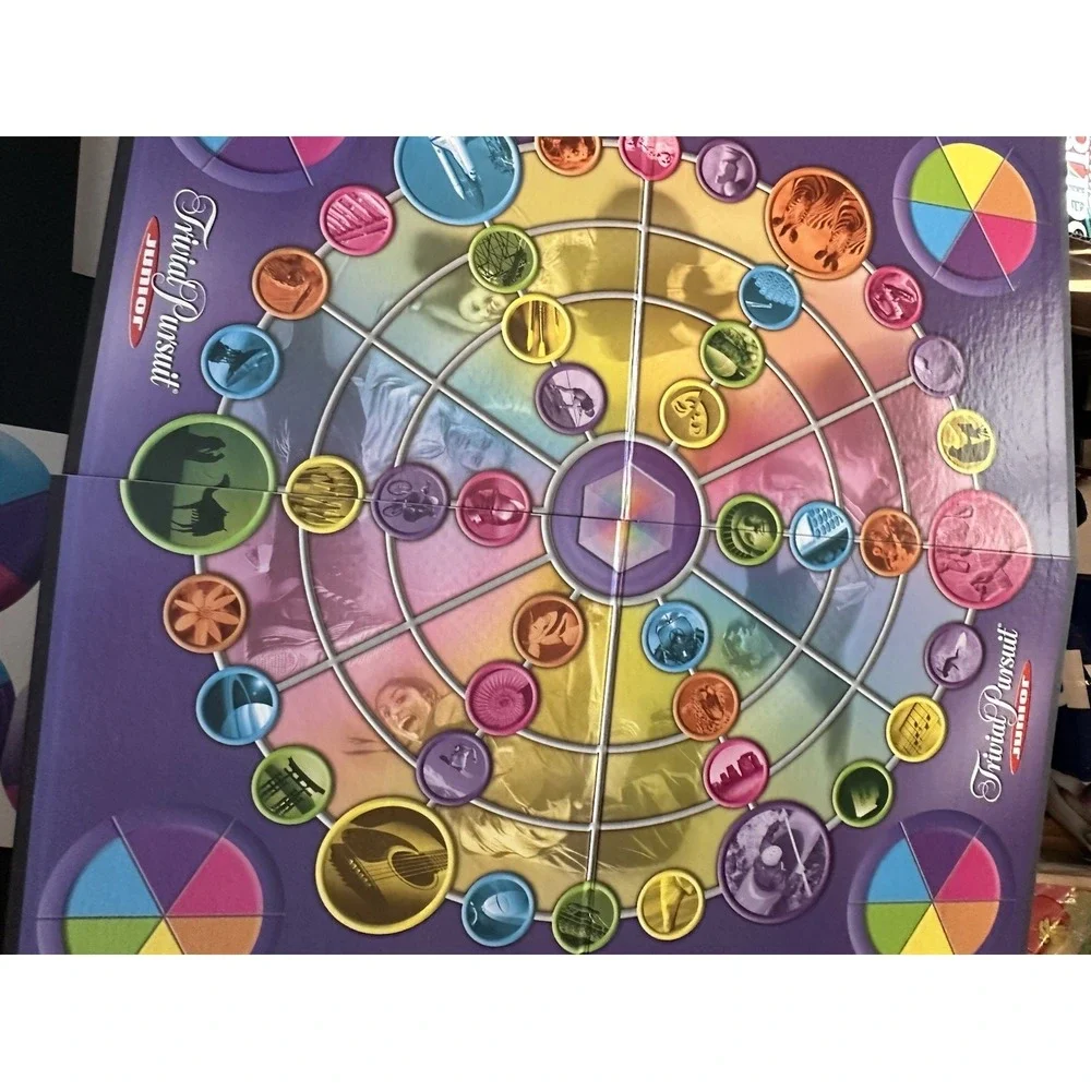 Trivial Pursuit Junior 5th Edition Hasbro Family Game Night Kids Trivia Complete